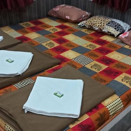 Sai Raghunandan Guest House Shirdi Dış mekan fotoğraf